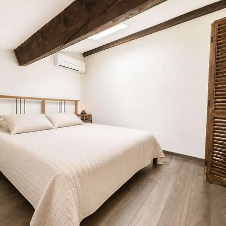 Mazet Renove A Ste-maxime, 3 Pieces, 6 Couchages, Centre-ville, A 500m - Fr-1-226-517 * Sainte-Maxime