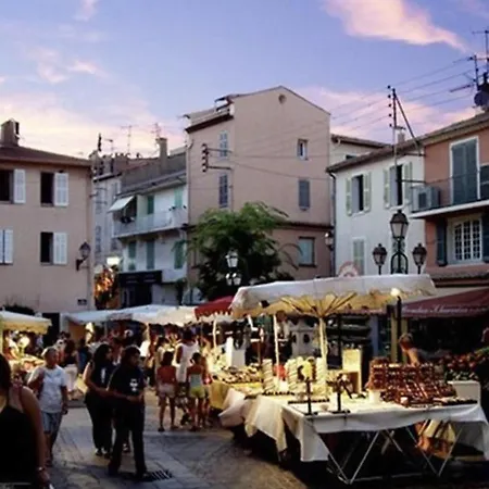 Mazet Rénové à Ste-maxime, 3 Pièces, 6 Couchages, Centre-ville, à 500m - Fr-1-226-517