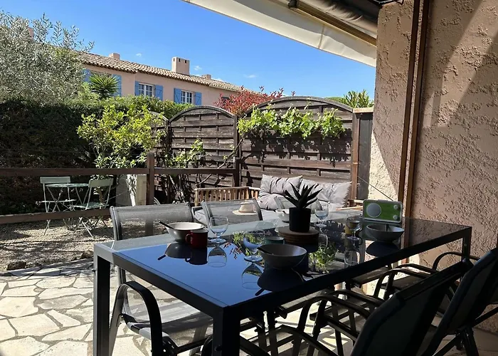 בית נופש Mazet Renove A Ste-maxime, 3 Pieces, 6 Couchages, Centre-ville, A 500m - Fr-1-226-517